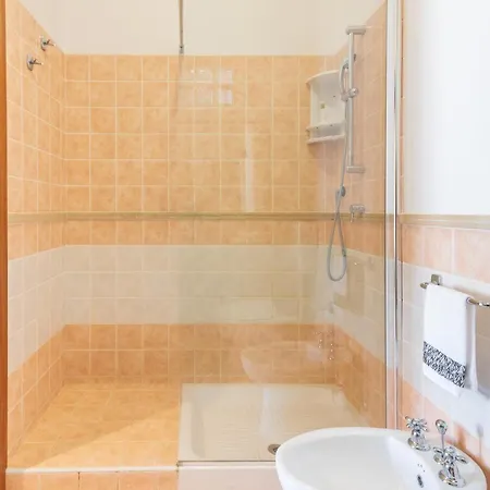 Casa Neathon - Whole House 14 Guest Holiday home Noto