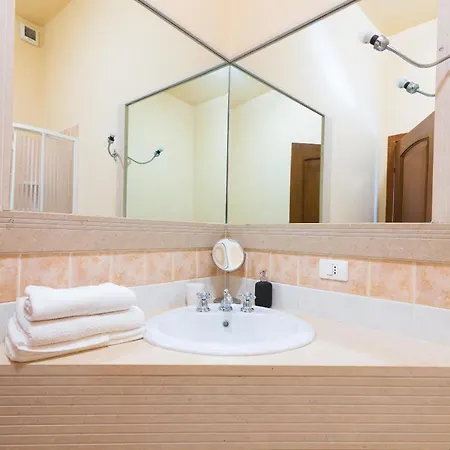 Holiday home Casa Neathon - Whole House 14 Guest Noto
